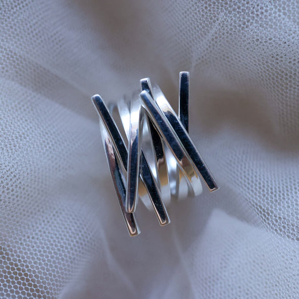 Crossing Bars Ring