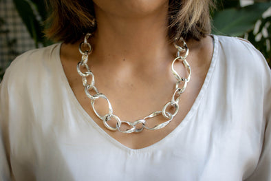Twisted Link Chain Statement Necklace